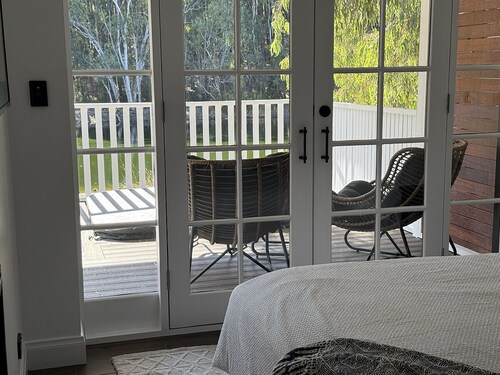 ESCAPE THE ORDINARY 
Experience Dawsons Retreat, the ultimate escape.