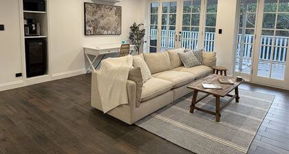 ESCAPE THE ORDINARY
Experience Dawsons Retreat, the ultimate escape.