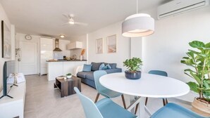 Living area - Modern and cosy holiday apartment with  garden, swimming pool to enjoy vacation. (Benalmádena)