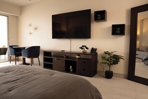 1 habitación, tabla de planchar con plancha, wifi y ropa de cama 