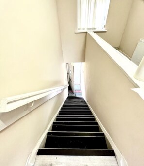 Interior - Near City Centre · Spacious 2-Bed Apartment (Salford)