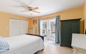 House | 4 bedrooms - Jefferson Beach Escape (Fort Myers Beach)