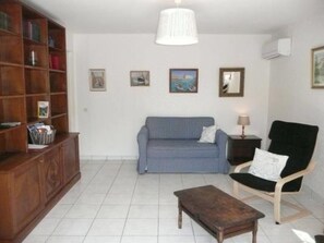Living area - La Plaine Guillaume - TEYRAN (TEYRAN)