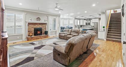 Spacious 6-bedroom house in gorgeous Saratoga Springs