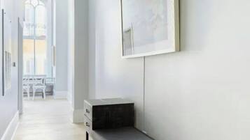 Studio (4 Bedrooms) | Interior