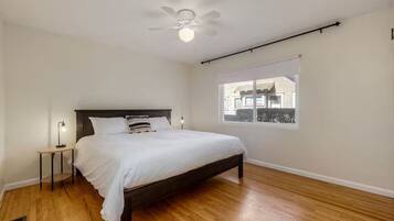2 bedrooms, WiFi, bed sheets