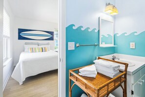 2 bedrooms, iron/ironing board, WiFi, bed sheets - Seagrove Beach 30A "The Sweet Southern Juan"
Just steps from the Ocean (Santa Rosa Beach)