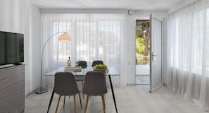 Appartement Familial | Coin séjour | Télévision à écran plat