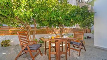 Comfort Apartment | Terrace/patio