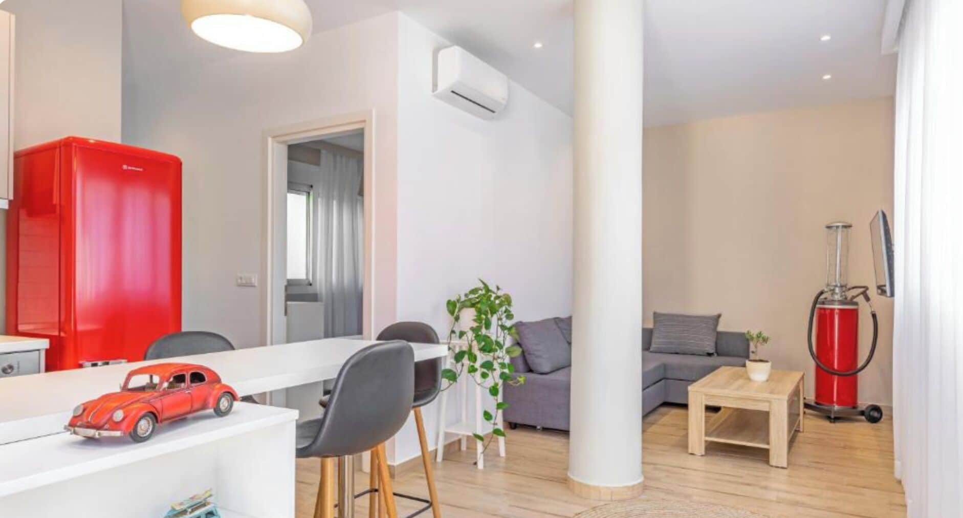 Departamento estándar | Área de sala de estar | Televisión de pantalla plana 