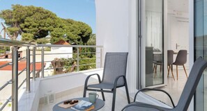 Family Apartment | Balcony