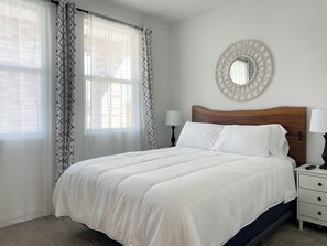 5 bedrooms, iron/ironing board, WiFi, bed sheets