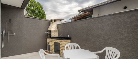 Basic-Apartment | Speisen im Freien