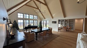 Interior - Spacious and stylish farmhouse in peaceful Sparta, Tennessee (Sparta)