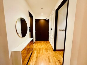 Interior - 27th Floor Luxury Stay at Luna Tower | Heart of Colombo 02 (Colombo)