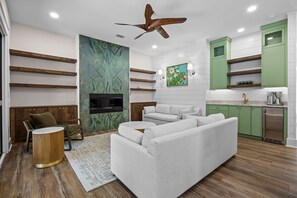 Smart TV, fireplace, ping pong, books - Luxury 6BR Coastal Retreat w/ Pool, Spa, Game Room at Kiva Dunes (Gulf Shores)