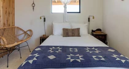 Little Jo - Stargazing - Outdoor shower - Views - Vintage