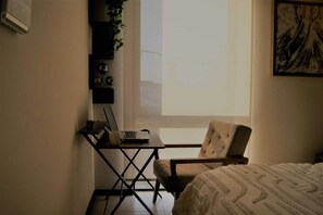 Iron/ironing board, WiFi, bed sheets - Nice loft in excellent area. (Guadalajara)