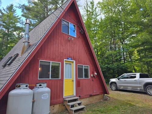 Cozy 2-bedroom chalet in lovely Carrabassett Valley