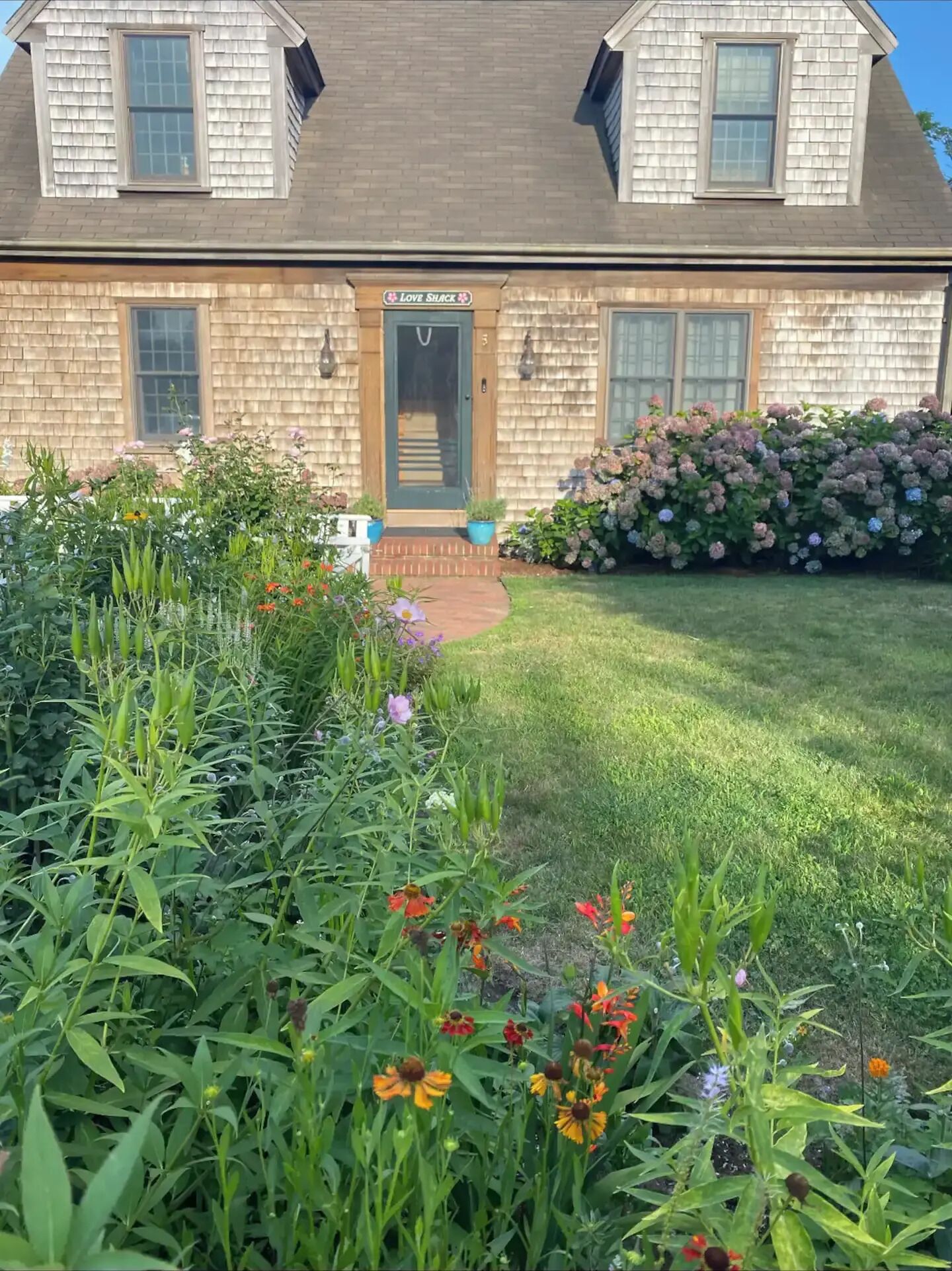 تفاصيل الفندق من الخارج