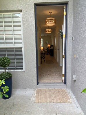 Interior - 5 Bedroom 4 Bath Private Villa with Own Pool/Spa near Disney & Nature Trails! (Davenport)
