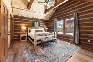 8 bedrooms, free WiFi, bed sheets - 8BR Luxury Lodge w/ Indoor Pool, Gazebo & Mountain Views Sleeps 28 (Sevierville)