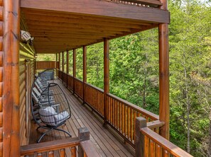 Property grounds - 8BR Mountain Escape w/ Indoor Pool + Mins to Parkway (Sevierville)