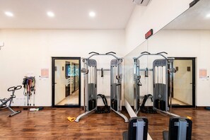 Fitness facility - 2-bedroom townhome in delightful Playa del Carmen with AC and gym (Playa del Carmen)