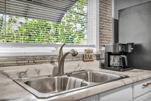 Fridge, microwave, stovetop, coffee/tea maker - Nightly Nickel Nest (2BR,1BA) Near Highland Square (Akron)