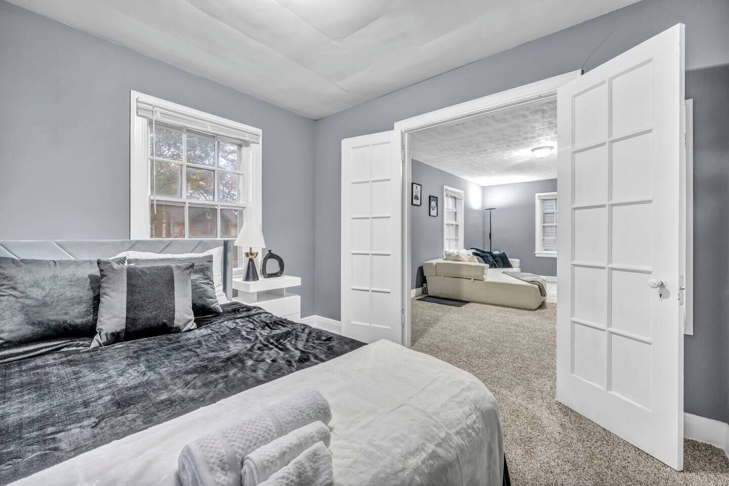 2 عدّة غرف نوم وواي فاي مجانًا وملاءات أسرّة