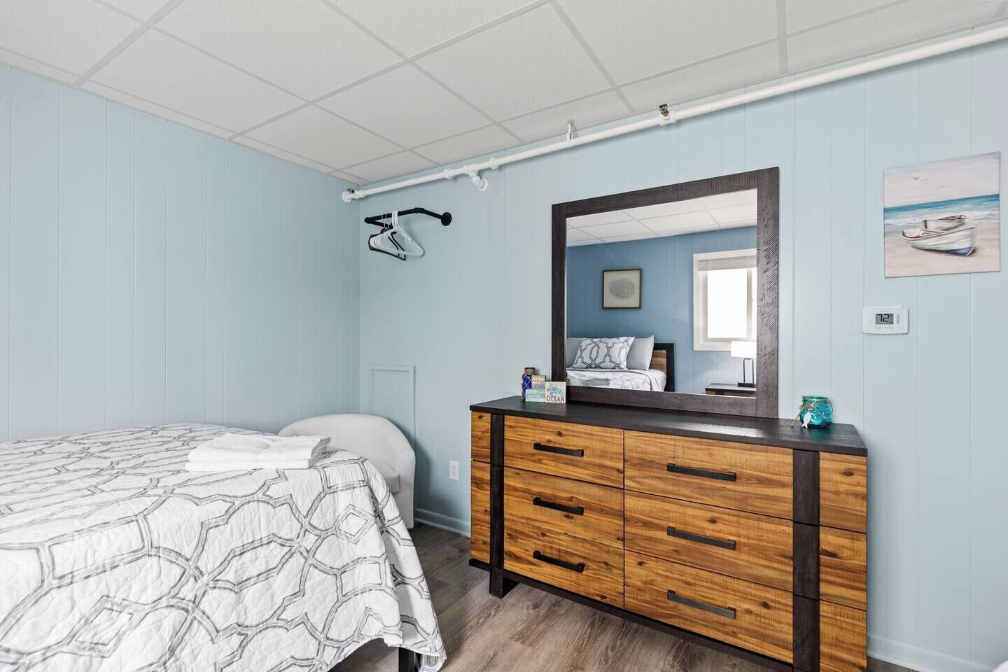 スイート | デスク、ノートパソコン用作業スペース、遮光カーテン、アイロン / アイロン台