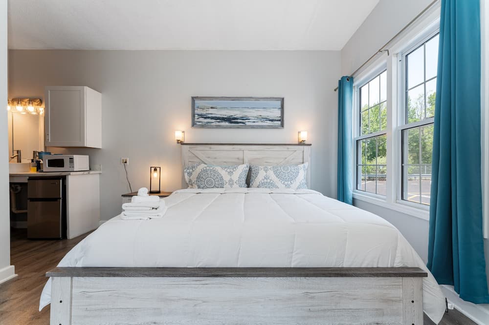 Seaside Suites