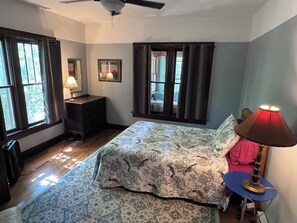 2 chambres, fer et planche à repasser, Wi-Fi, literie fournie