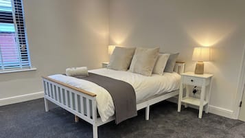 3 Schlafzimmer, Bügeleisen/Bügelbrett, Internetzugang, Bettwäsche