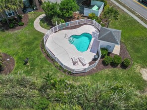 Pool - Family Oasis: Charming 3-BR Myrtle Beach Condo - Adventure, Sun & Golf Fun! (Myrtle Beach)