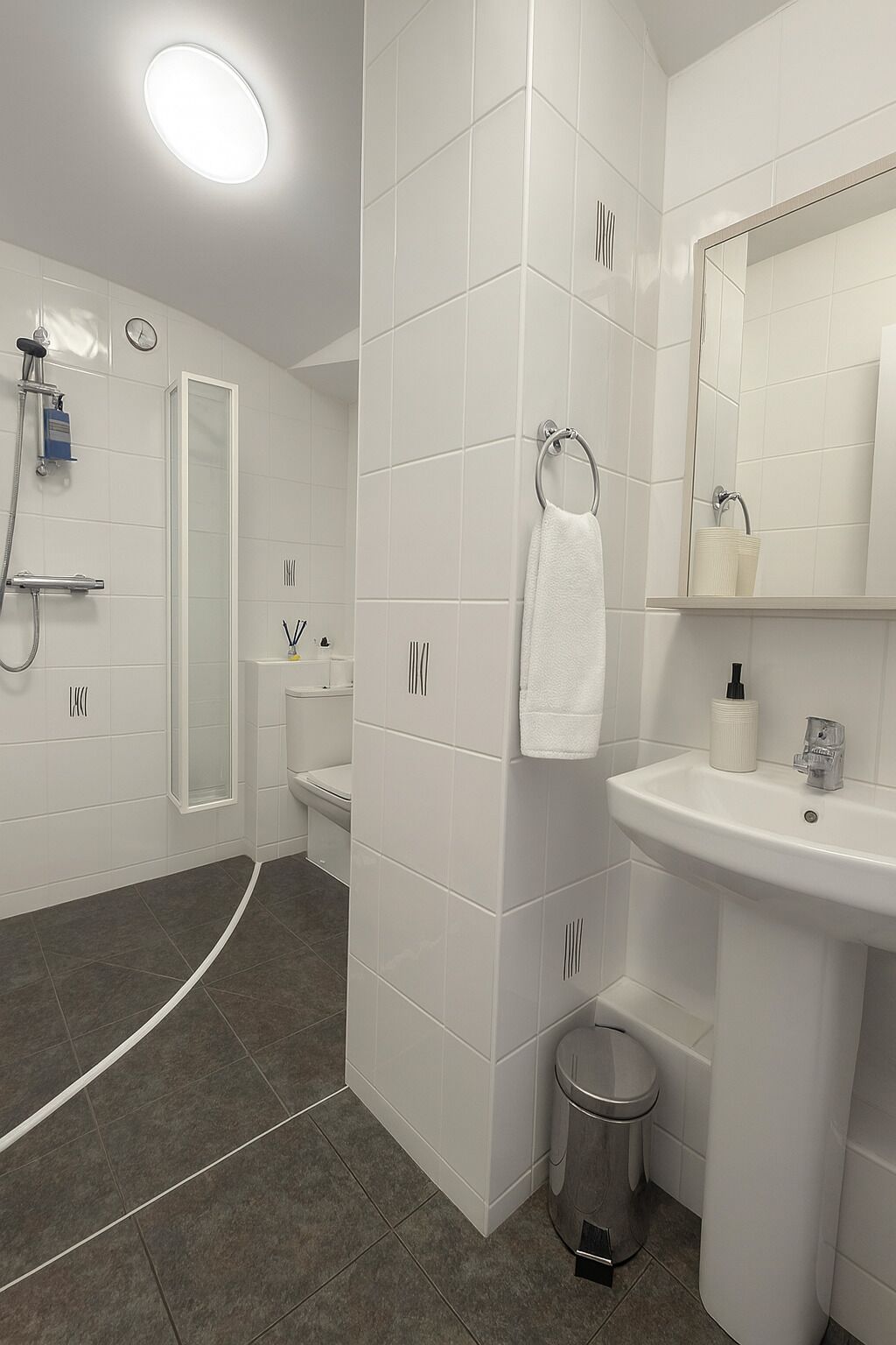 Shower, towels, soap, shampoo