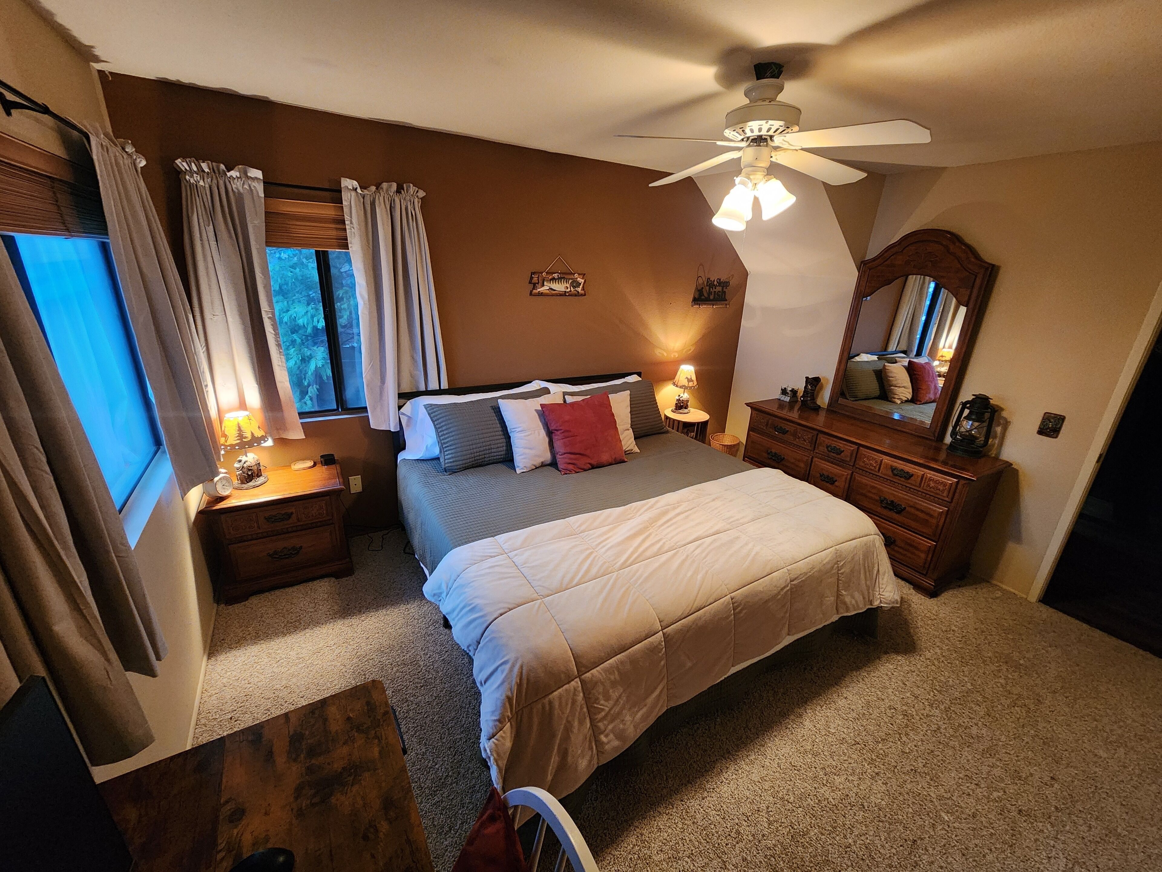 2 chambres, bureau, Wi-Fi gratuit, draps fournis