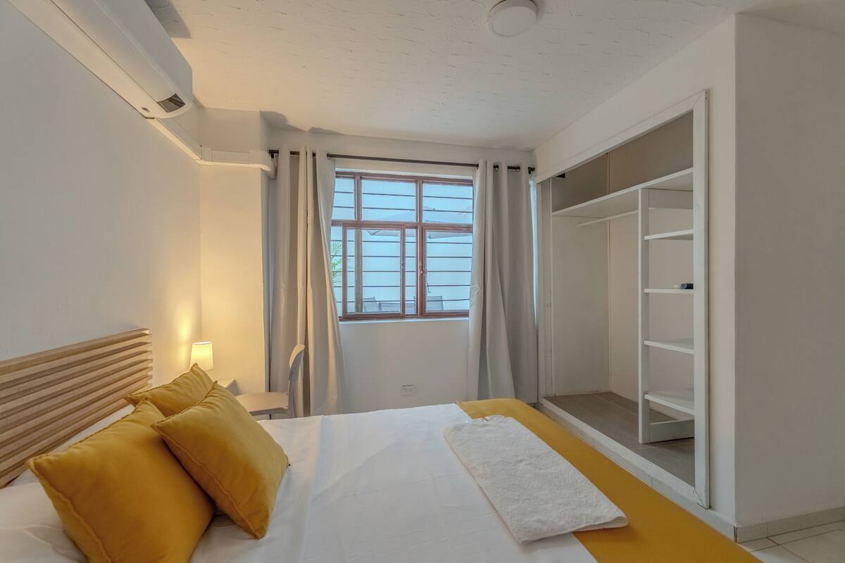 Standard Double Room | WiFi (free), bed sheets