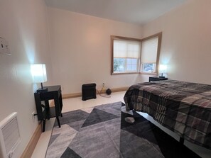 1 室のベッドルーム、アイロン / アイロン台、WiFi、ベッドシーツ