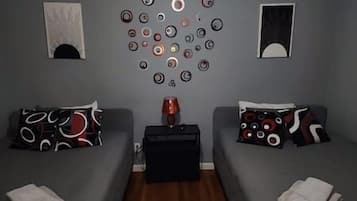 1 bedroom, desk, iron/ironing board, free WiFi