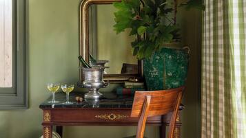 Tracie's Cottage | Interior