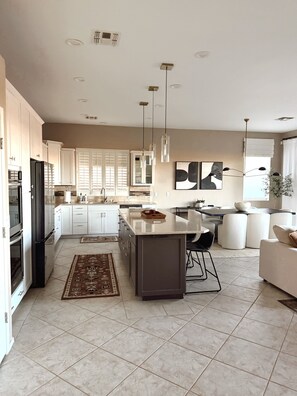 Interior - NEW! Oro Valley Home w/Mountain Views, Desert Serenity, Privacy, Pool & More (Oro Valley)