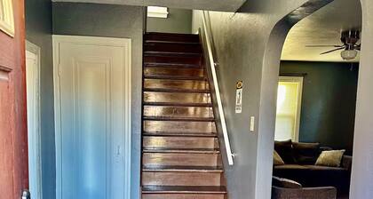 single family home, easy access, safe area