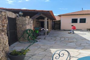 Property grounds - Manor House through the Valleys (Viseu)