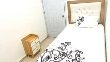 2 Schlafzimmer, Bügeleisen/Bügelbrett, WLAN, Bettwäsche