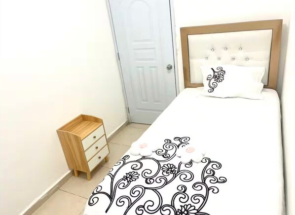 2 bedrooms, iron/ironing board, WiFi, bed sheets - Confortable Apart Área Céntrica Bonao (Bonao)