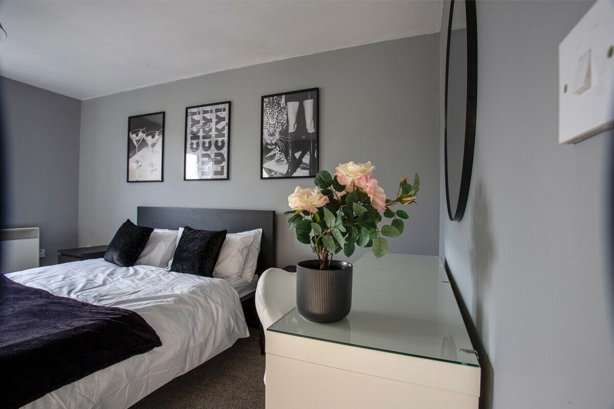 2 soverom, strykejern/-brett, wi-fi og sengetøy