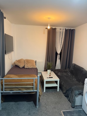 Appartement, 1 slaapkamer, roken, balkon | 2 slaapkamers