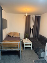 Apartamento, 1 habitación, fumadores, balcón | 2 dormitorios
