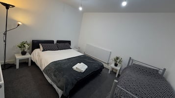 Apartment, 1 Bedroom, Smoking, Balcony